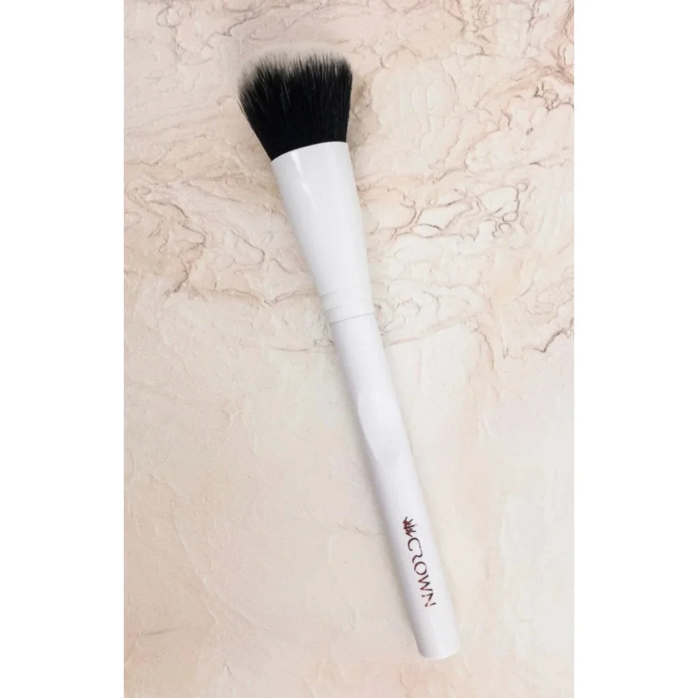 Blush Bundle of 2 ~1 Doucce Freematic Blush 1 Crown Deluxe Pro Blush Brush ~ New